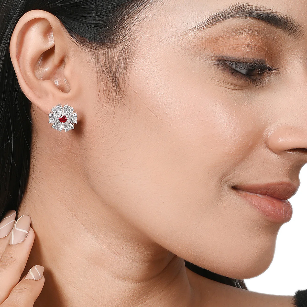 925 Sophisticated Floral Design Earrings - Image 2
