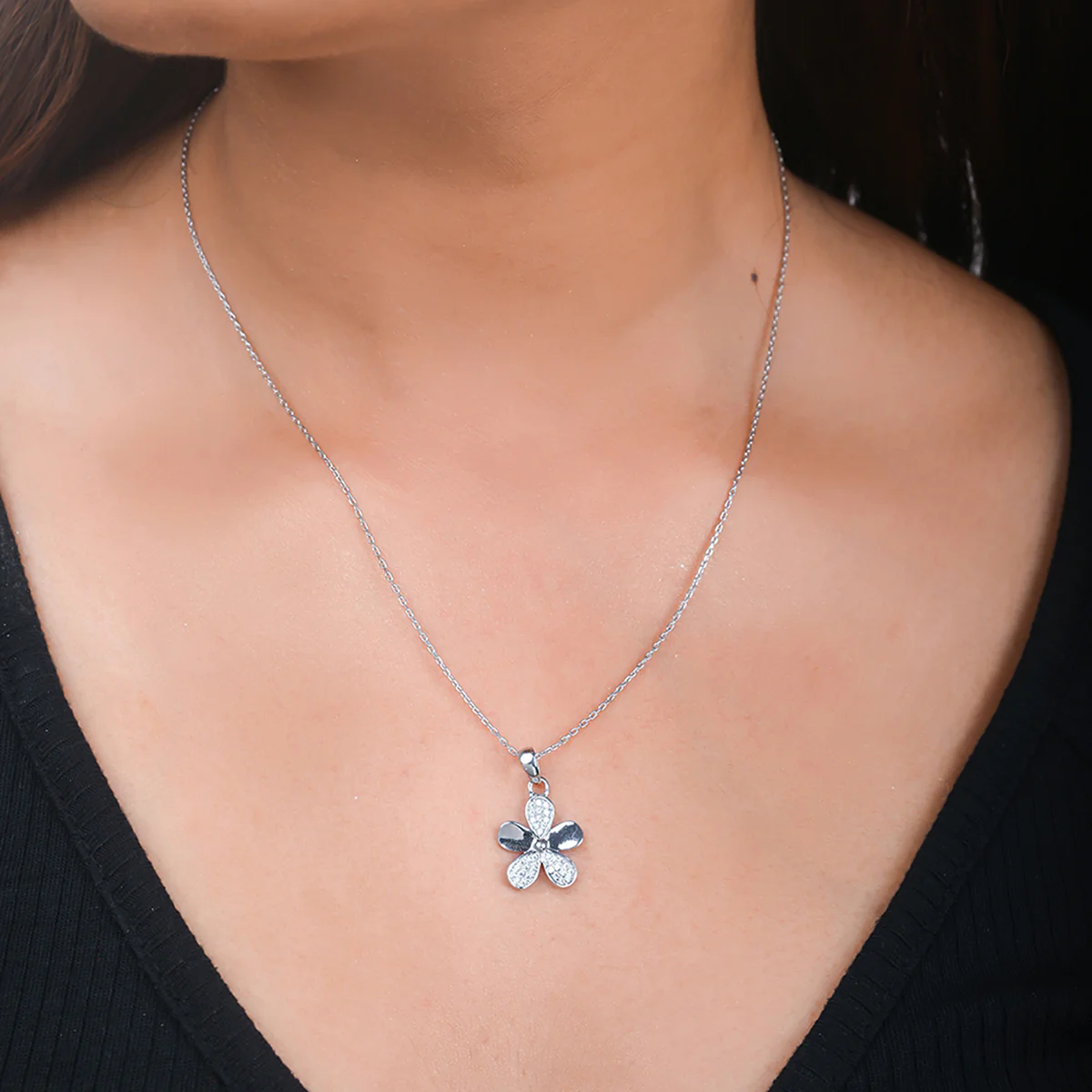 925 Sterling Silver CZ Floral Pendant - Image 2