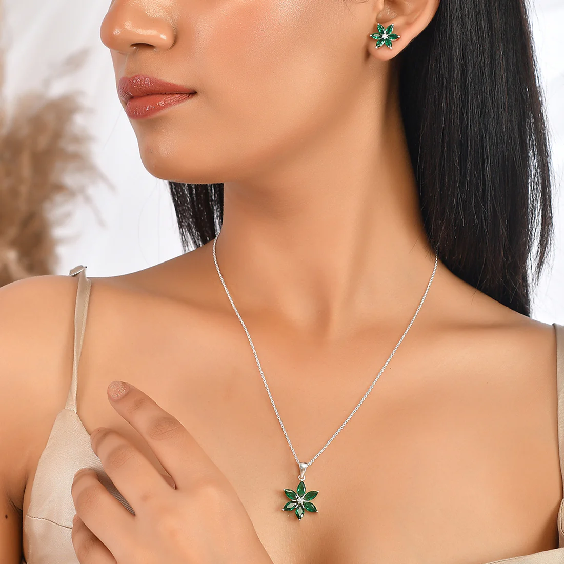 925 Sterling Silver Green CZ Floral Pendant Set - Image 2