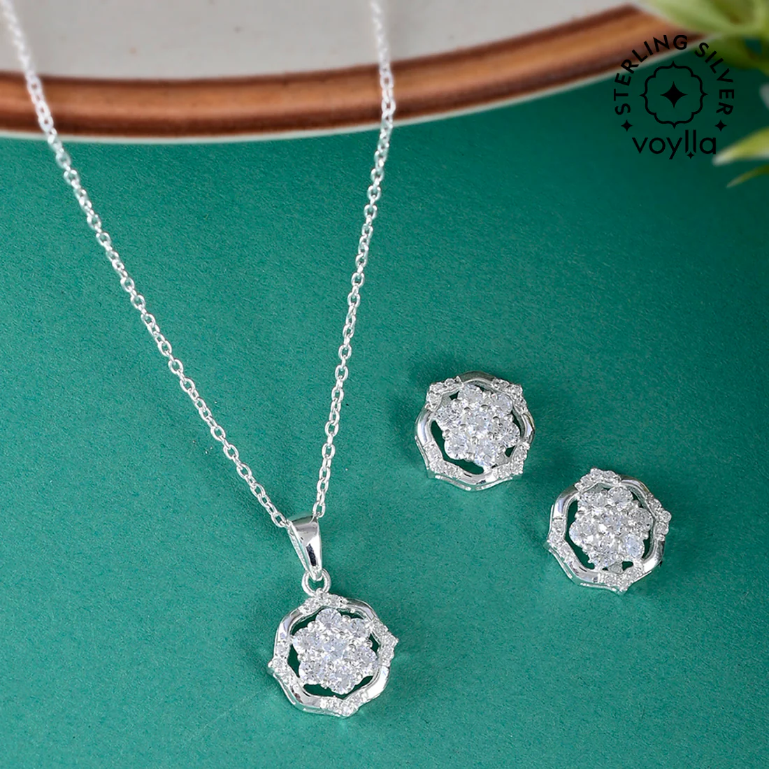 925 Sterling Silver Pendant Set with Shiny Cubic Zironia