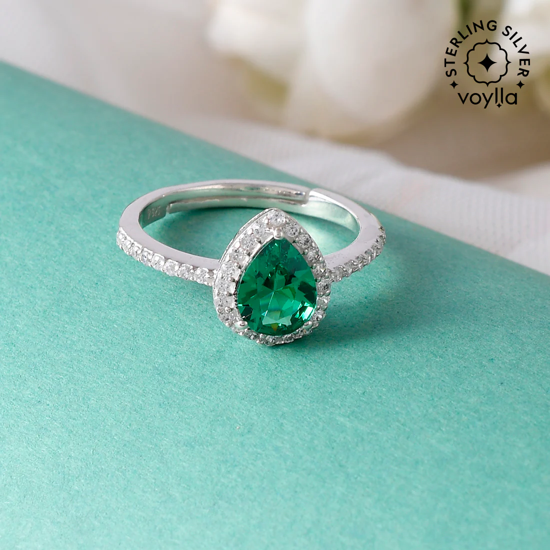 925 Sterling Silver Ring Studded With Green Stones