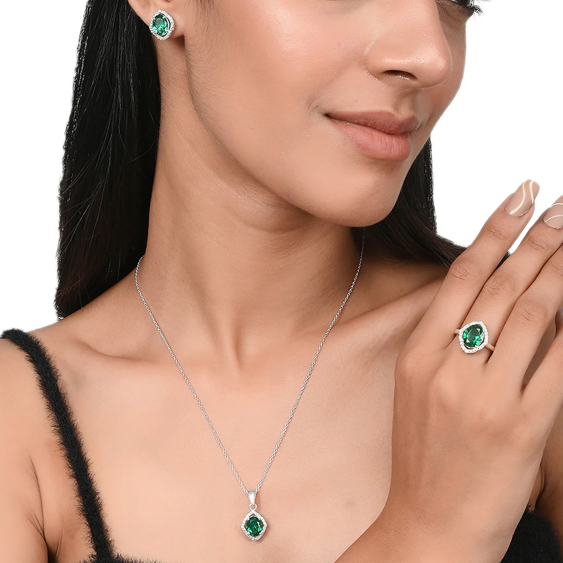 925 Sterling Silver Box Set with Shimmering Green CZ gems - Image 2