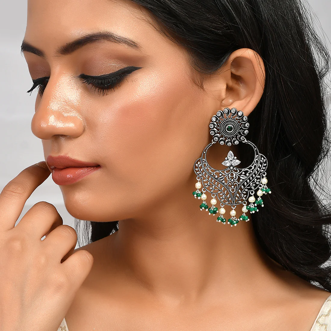 Abharan Jaali Pattern Green Stones and White Pearls Earrings - Image 2