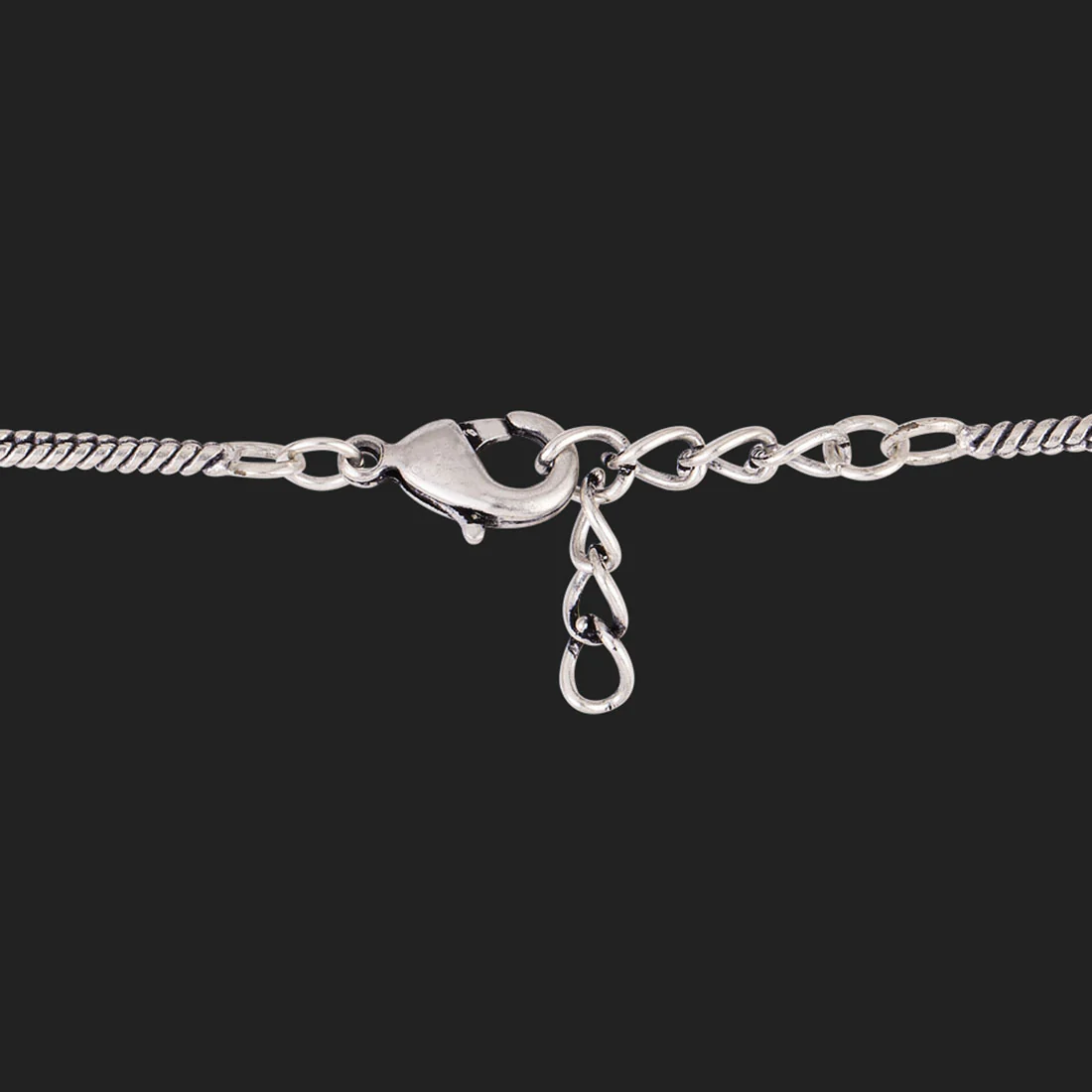 Amaira Floral Motif Pendant - Image 5