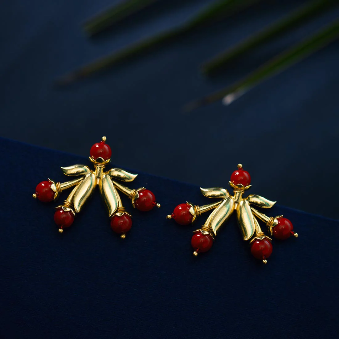 Blooming Beads Leaf Motif Earrings