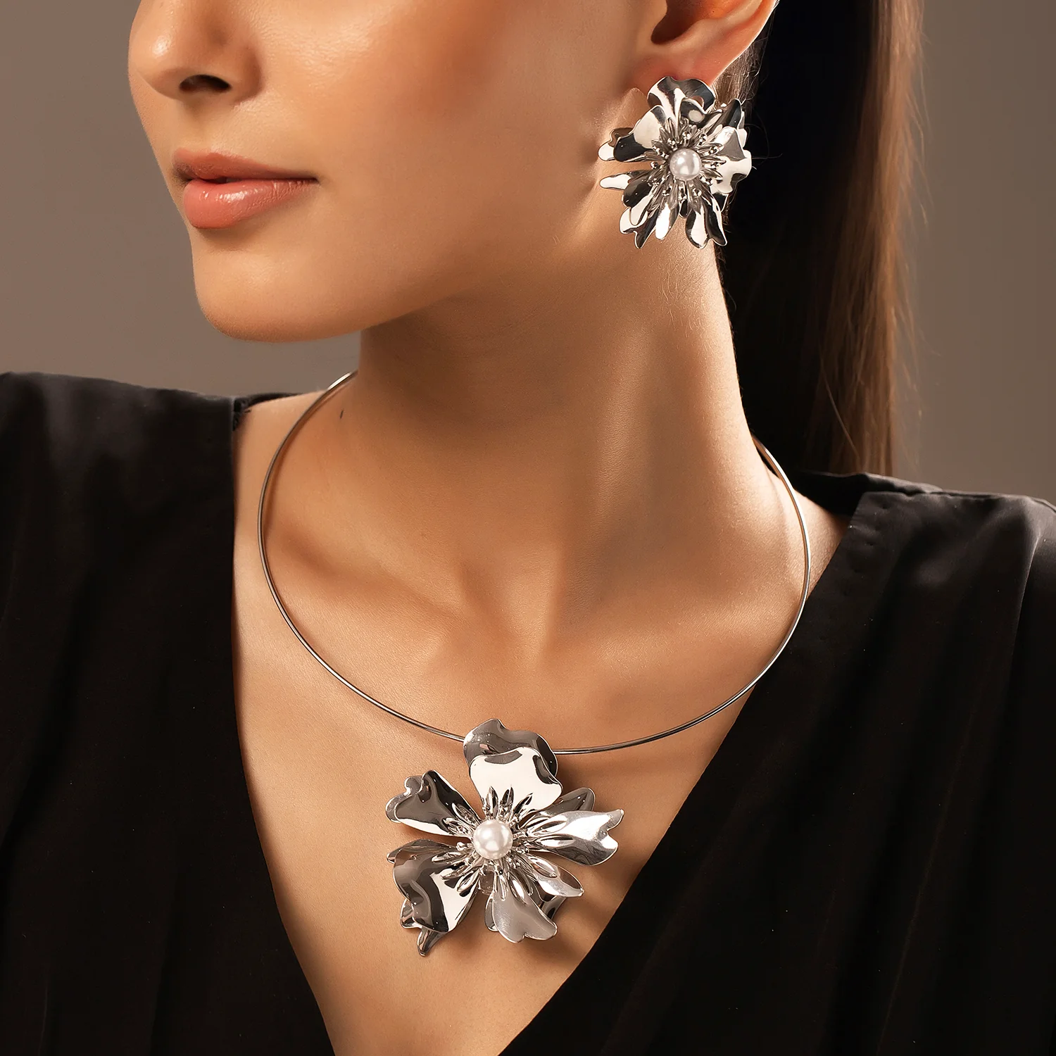 Blume Floral Drama Pendant Set - Image 2