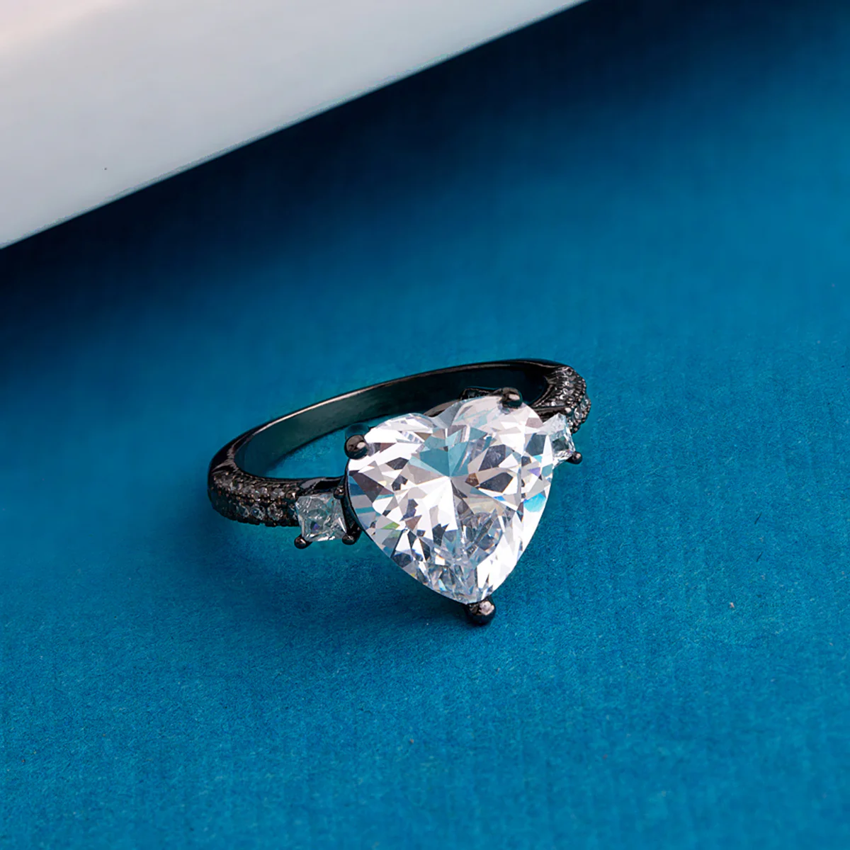 Casual Style Zircon Gems Ring