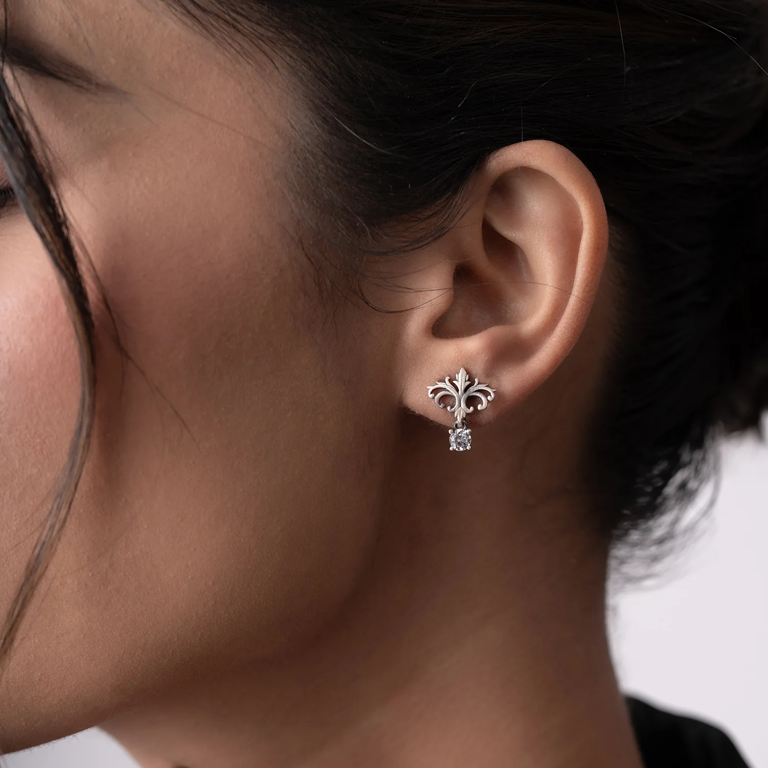 Cave Chronicles 925 Sterling Silver Blossom Fresco Stud Earrings - Image 3