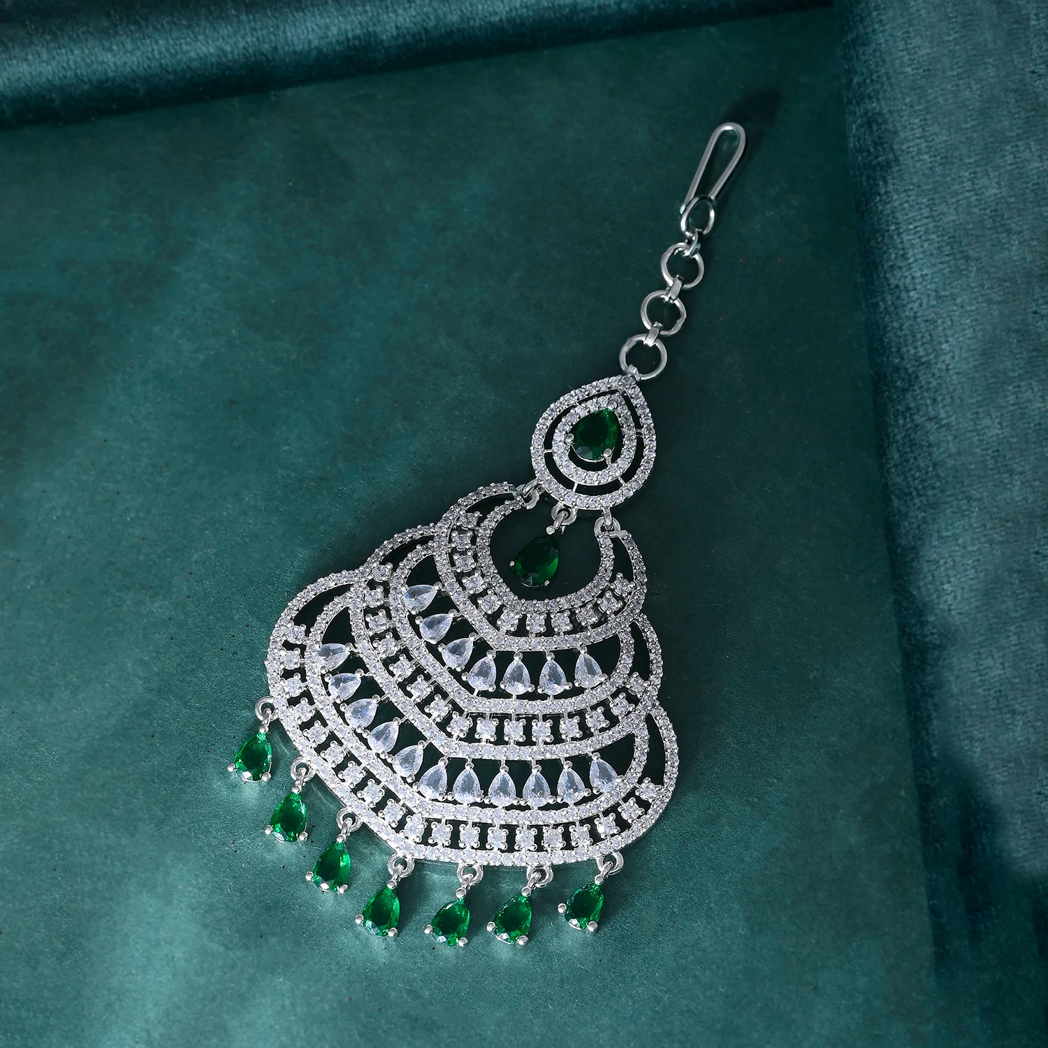 Chand Baali American Diamond Paasa Maangtikka