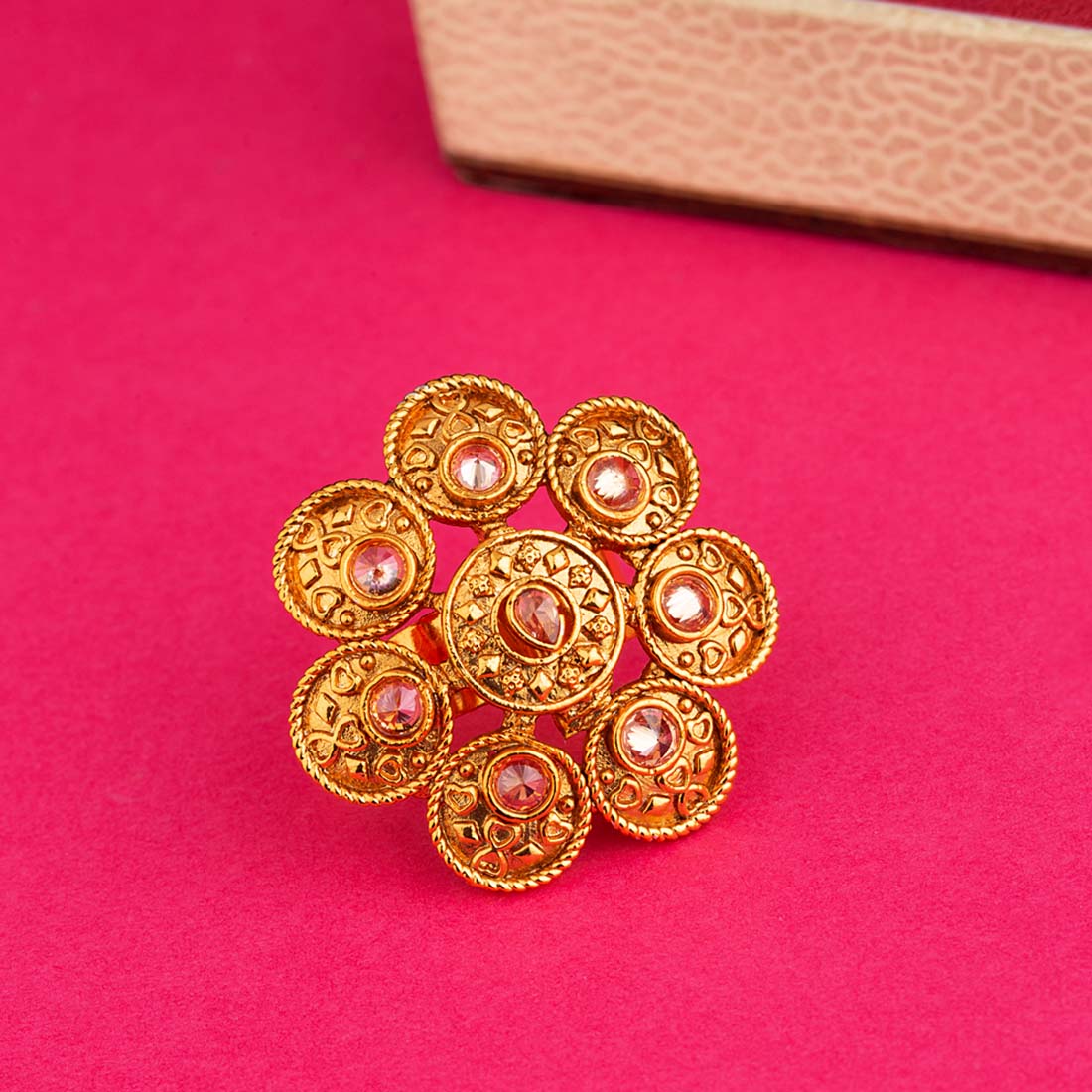 Cluster Circles Statement Ring