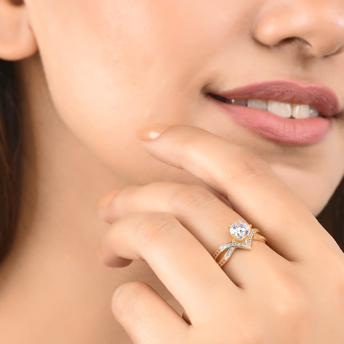 Crown Design Round Cut Zircon Adorned Gold Plated Brass Ring - Image 2