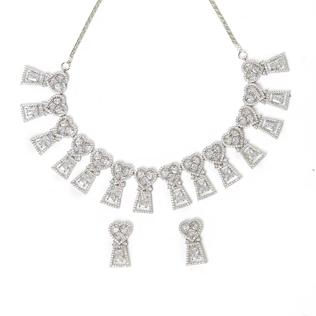 Cubic Zirconia Gems Embellished Sparkling Elegance Necklace Set - Image 4