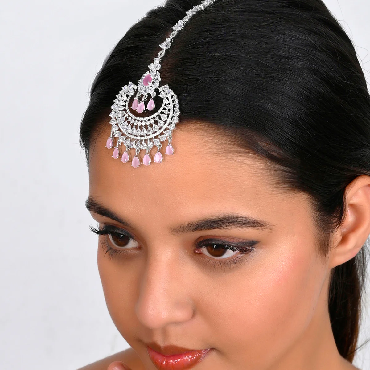 CZ Elegance Cutwork Pattern Teardrop Maang Tika - Image 2