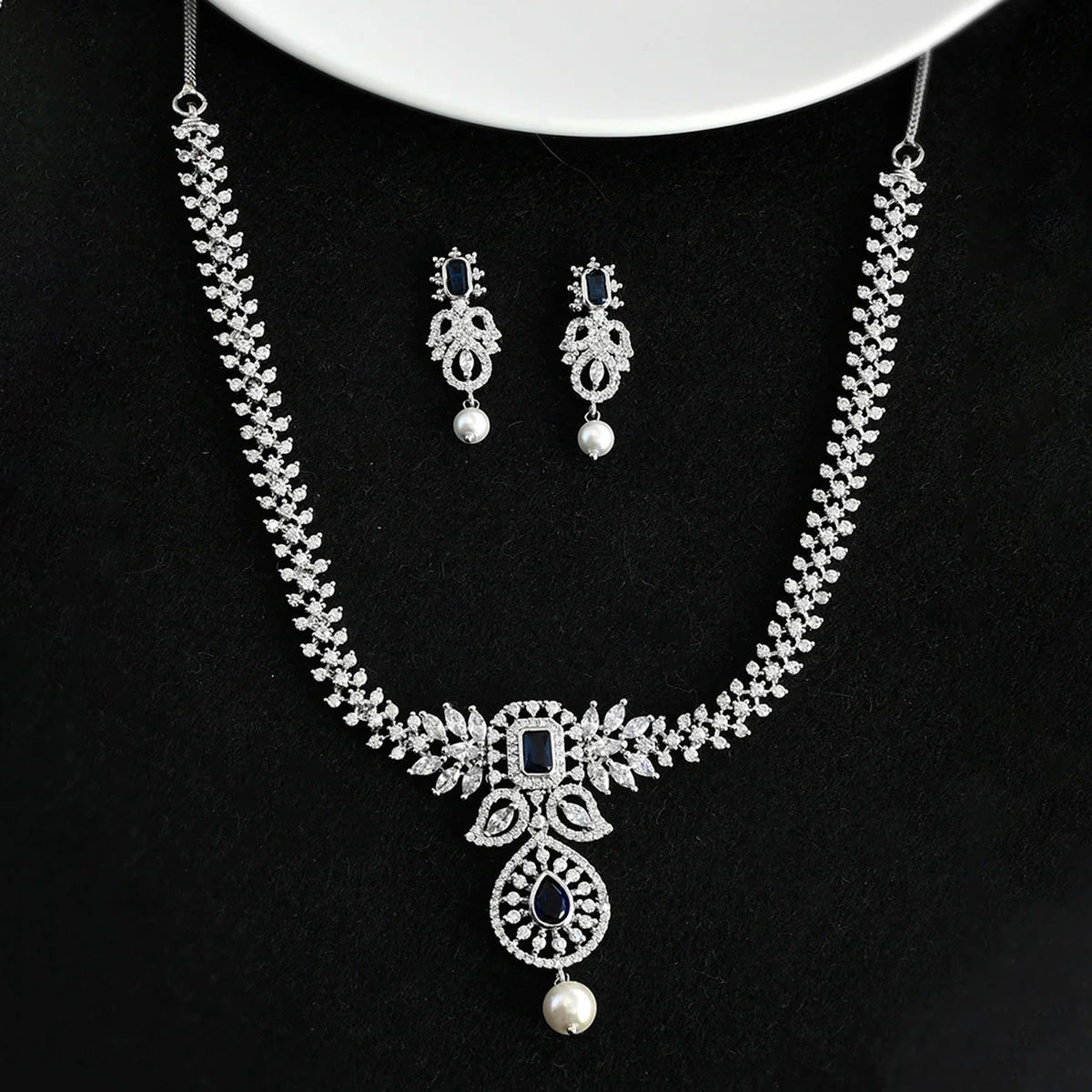 CZ Elegance Emerald and Teardrop Cut Gems Jewellery Set
