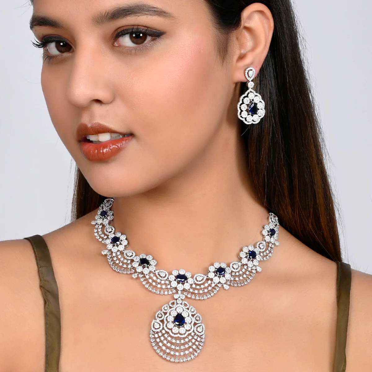 CZ Elegance Teardrop Cut Blue Gems Jewellery Set - Image 2
