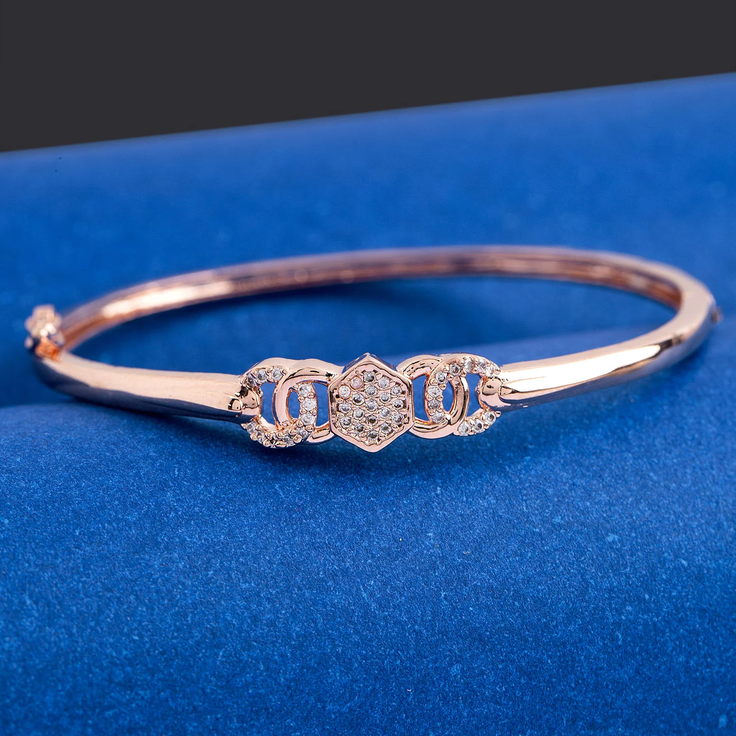 Cluster Setting CZ Interlock Bracelet
