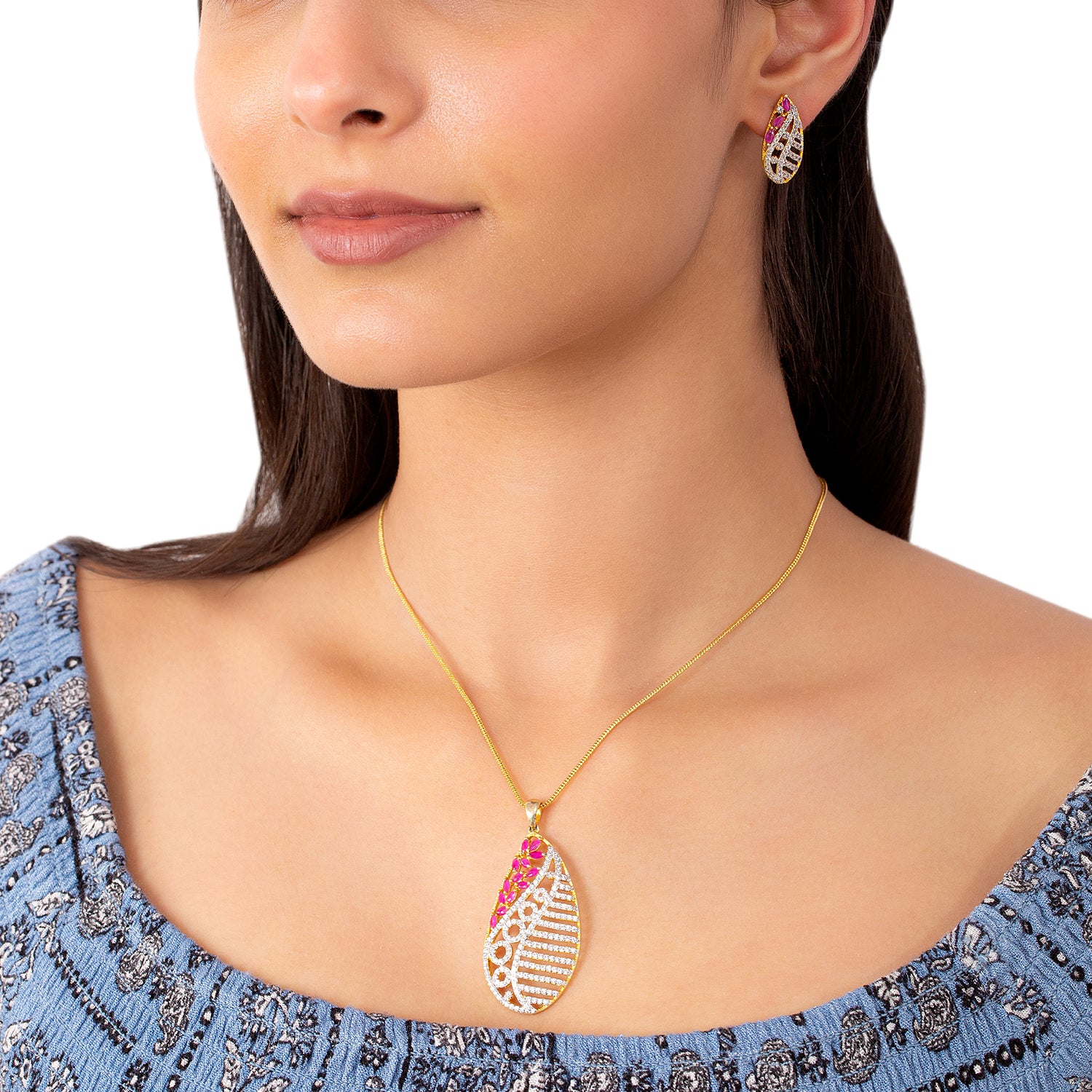 Designer Leafy Gold Plated Pendant Set - Image 2