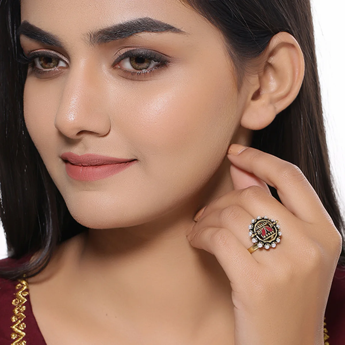 Doli Bridal Palki Motif Statement Ring - Image 2
