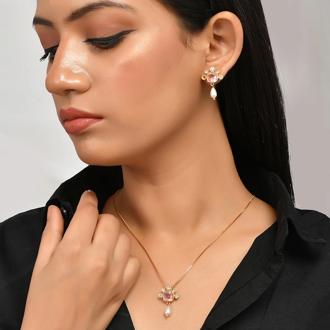 Elena Cushion Cut Pendant Set - Image 2
