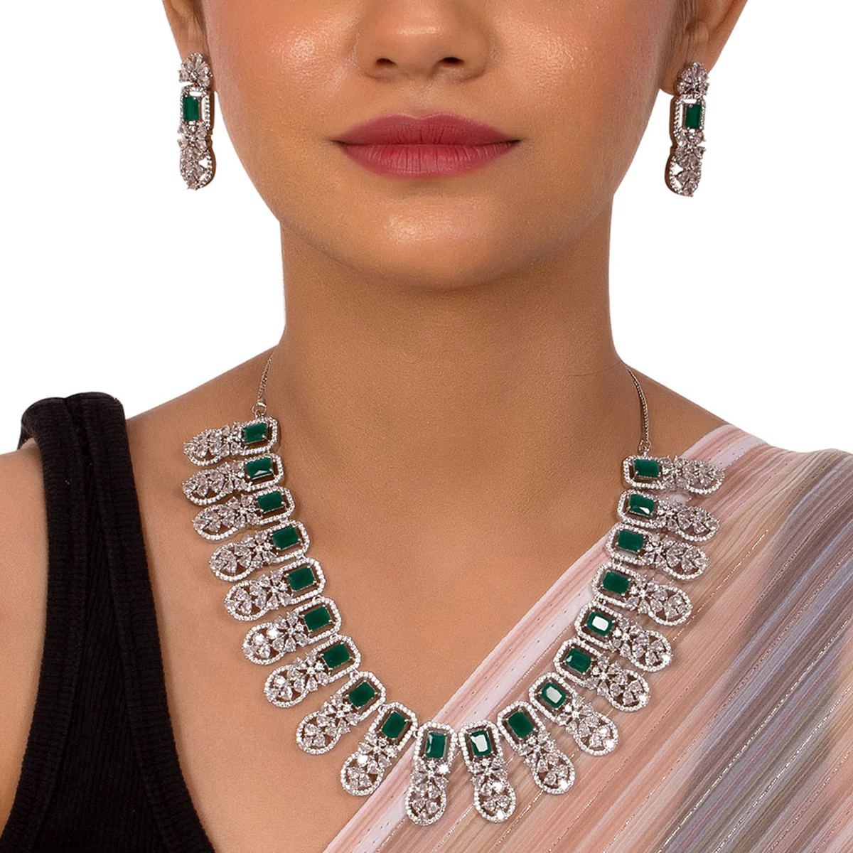 Emerald Studded Shiny Necklace Set - Image 2
