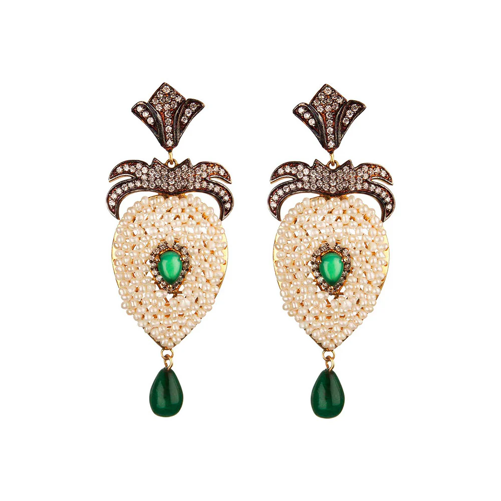 Feminine Tear Drop Pearl Earrings With Stone Drops