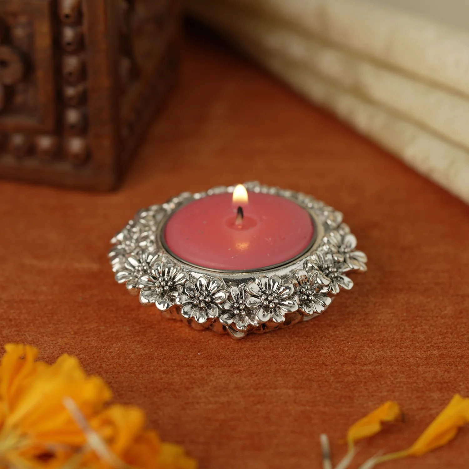 Festive Decorative Floral Tealight Holder