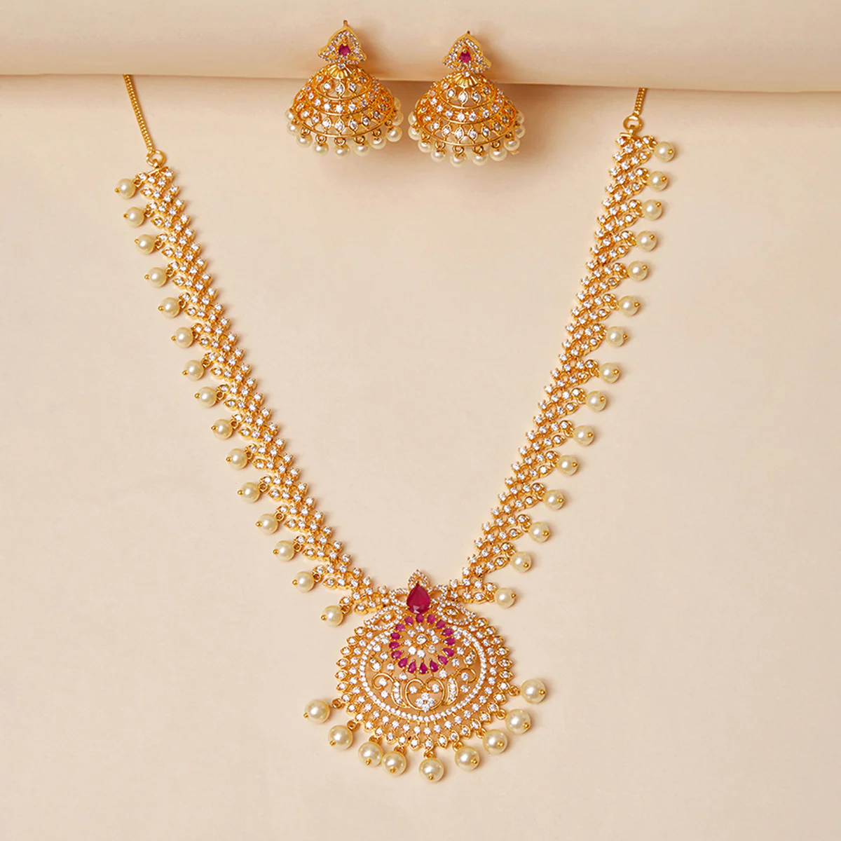 Filigree Design Zircons and Faux Pearls Embellished Gold Plated Brass Jewellery Set