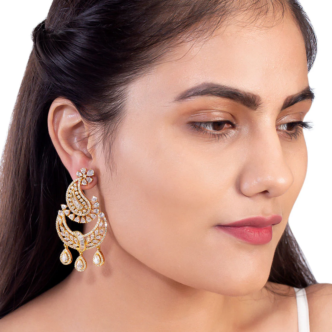 Filigree Pattern Paisley Motif Earrings - Image 2