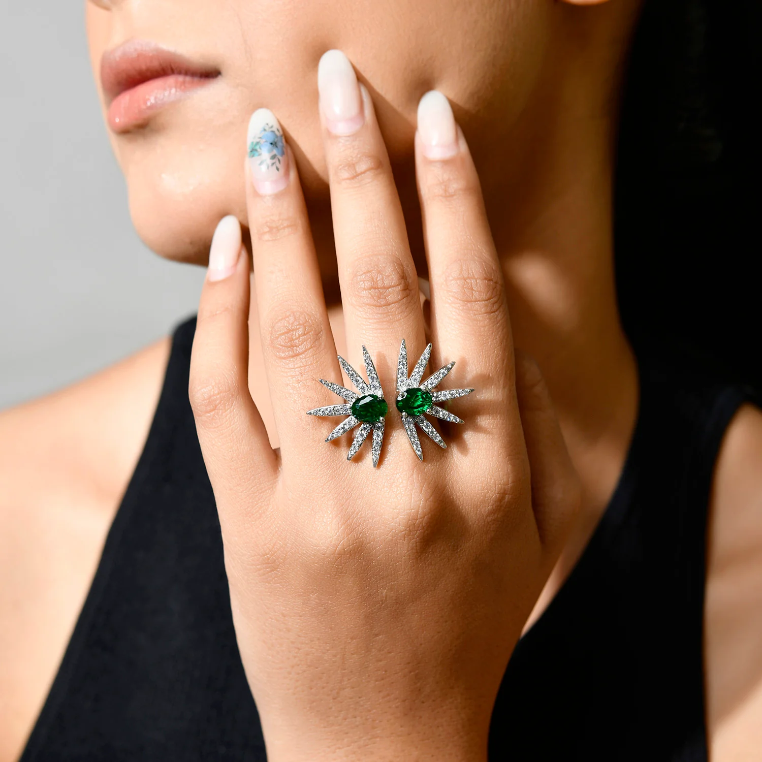 Fireworks Emerald Spark Ring - Image 2