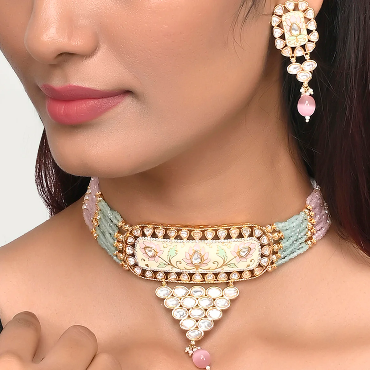Floral Motifs Faux Kundan and Pink Pearls Brass Gold Plated Jewellery Set - Image 2