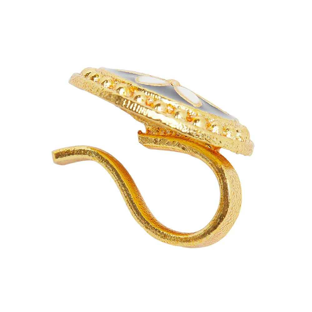 Floral Theme Nose Pin With Gold Plating - Image 4