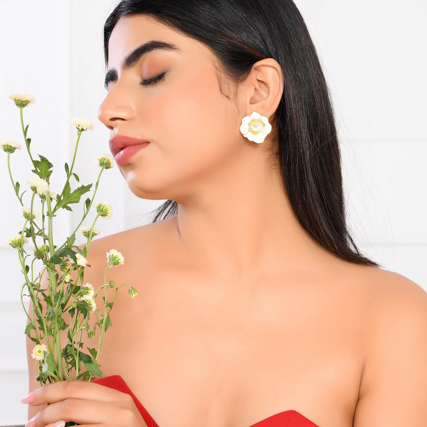 Flower Fantasy White Popi Flower Ear Studs - Image 2