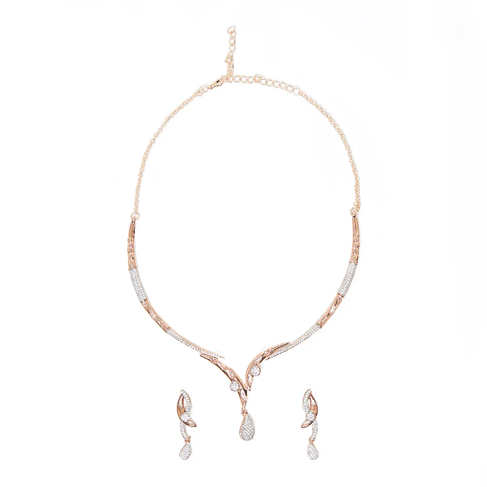 Sparkling Elegance Rose Gold Classy Necklace Set - Image 3