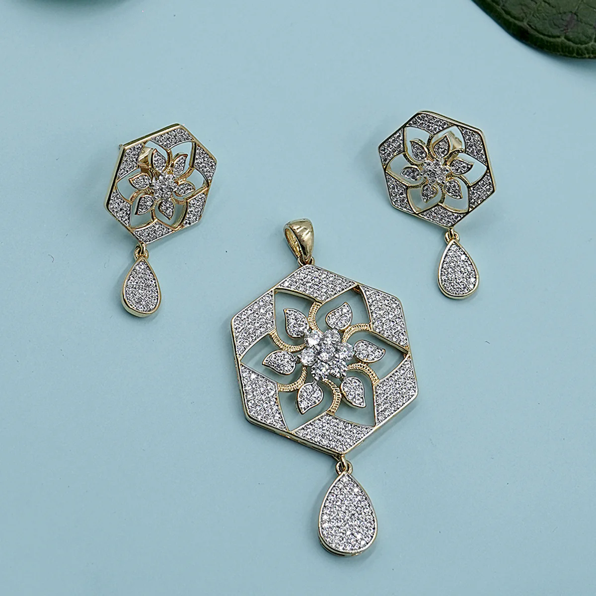 Geometric CZ Pendant Set