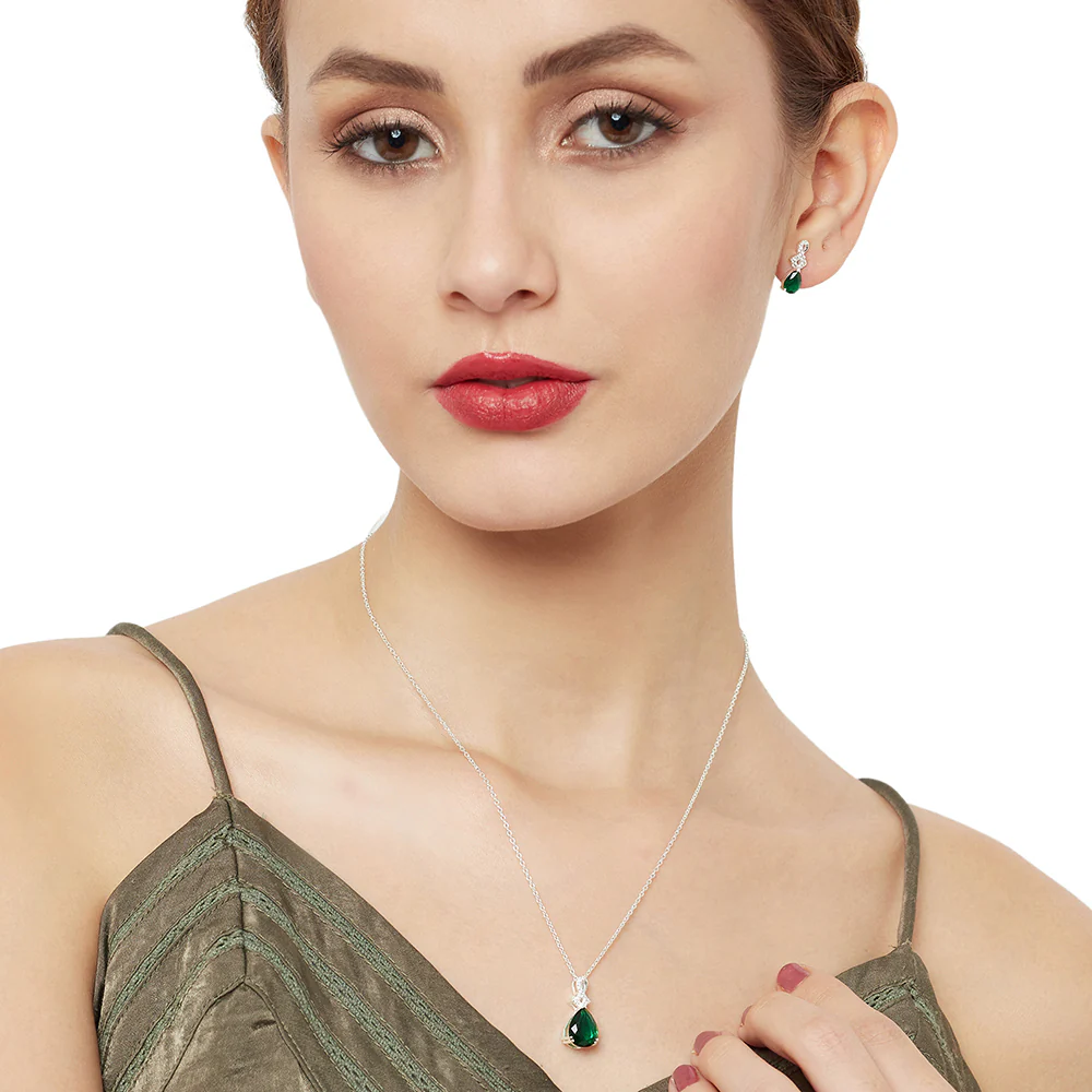Glamorous Green White Pendant Set With Chain - Image 2