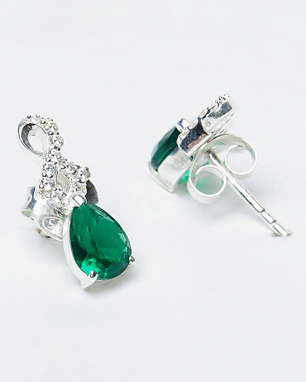 Glamorous Green White Pendant Set With Chain - Image 5