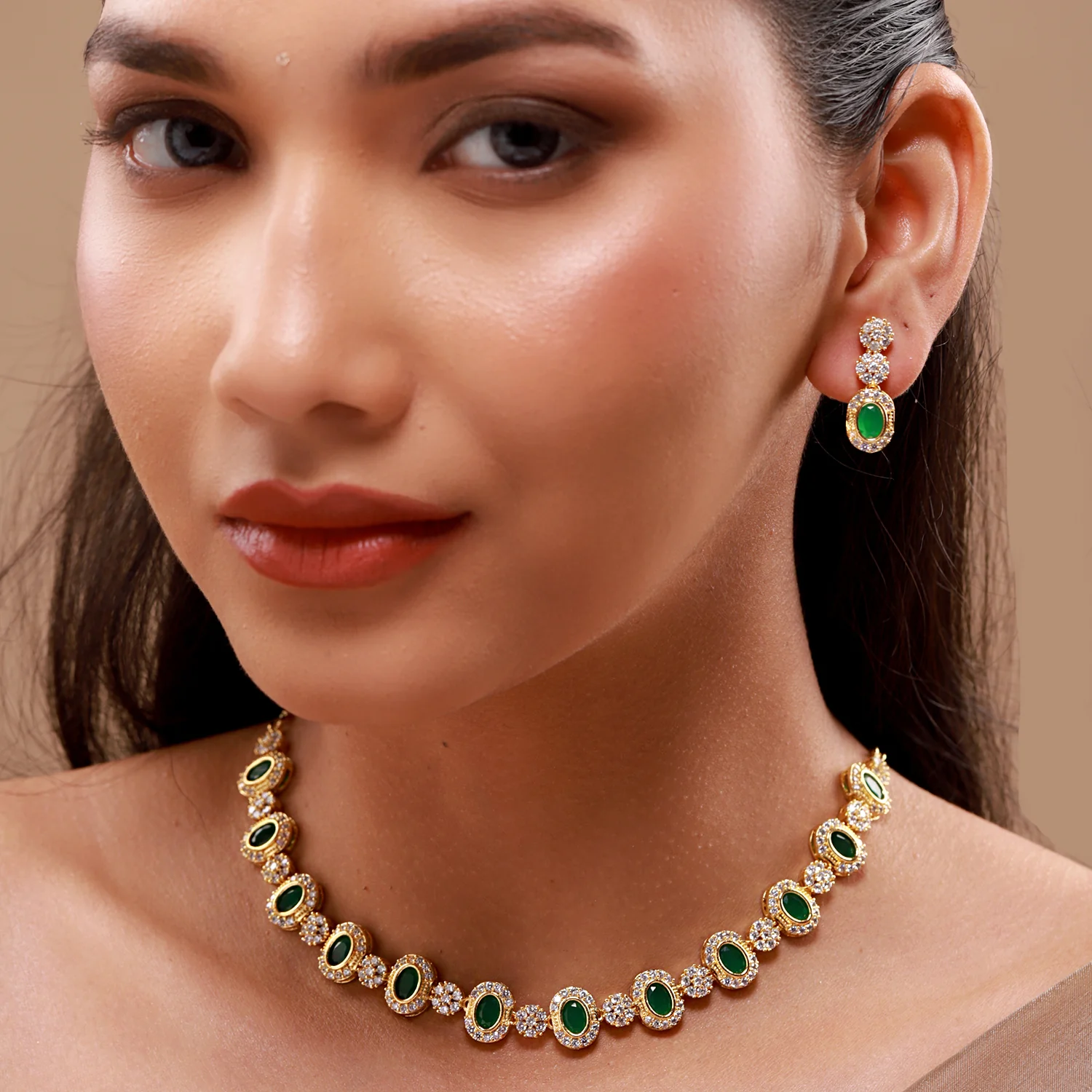 Gold Elegance Emerald Oval Cz Necklace Set - Image 3