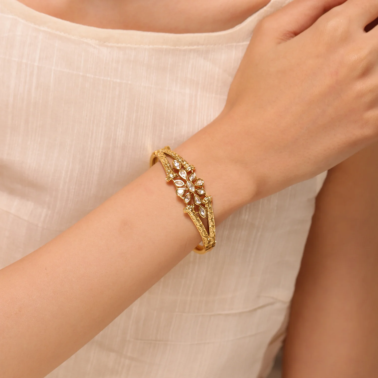 Gold Elegance Regal Petal Kundan Bracelet - Image 2