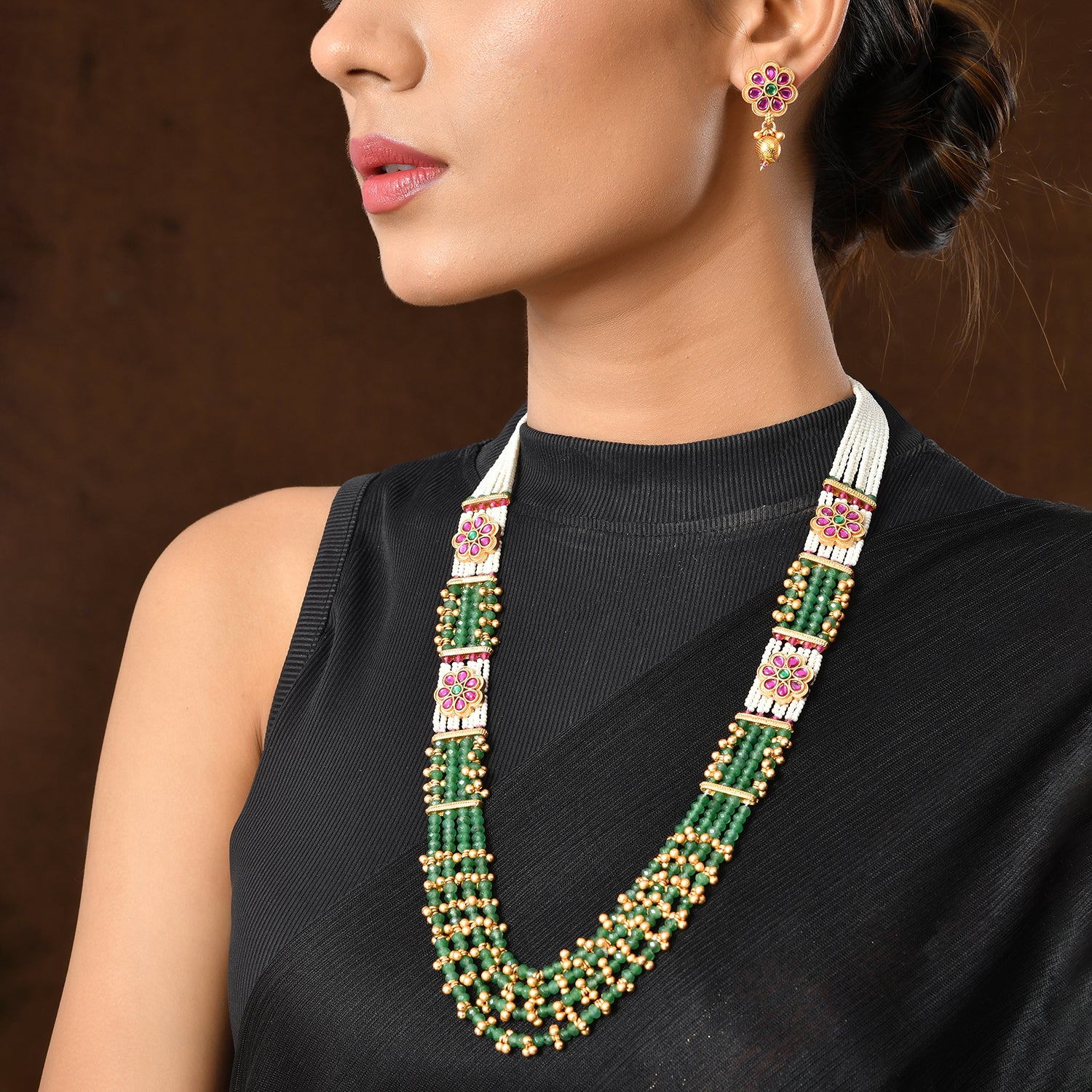 Gold Opulence Regal Kundan Layered Necklace Set - Image 2