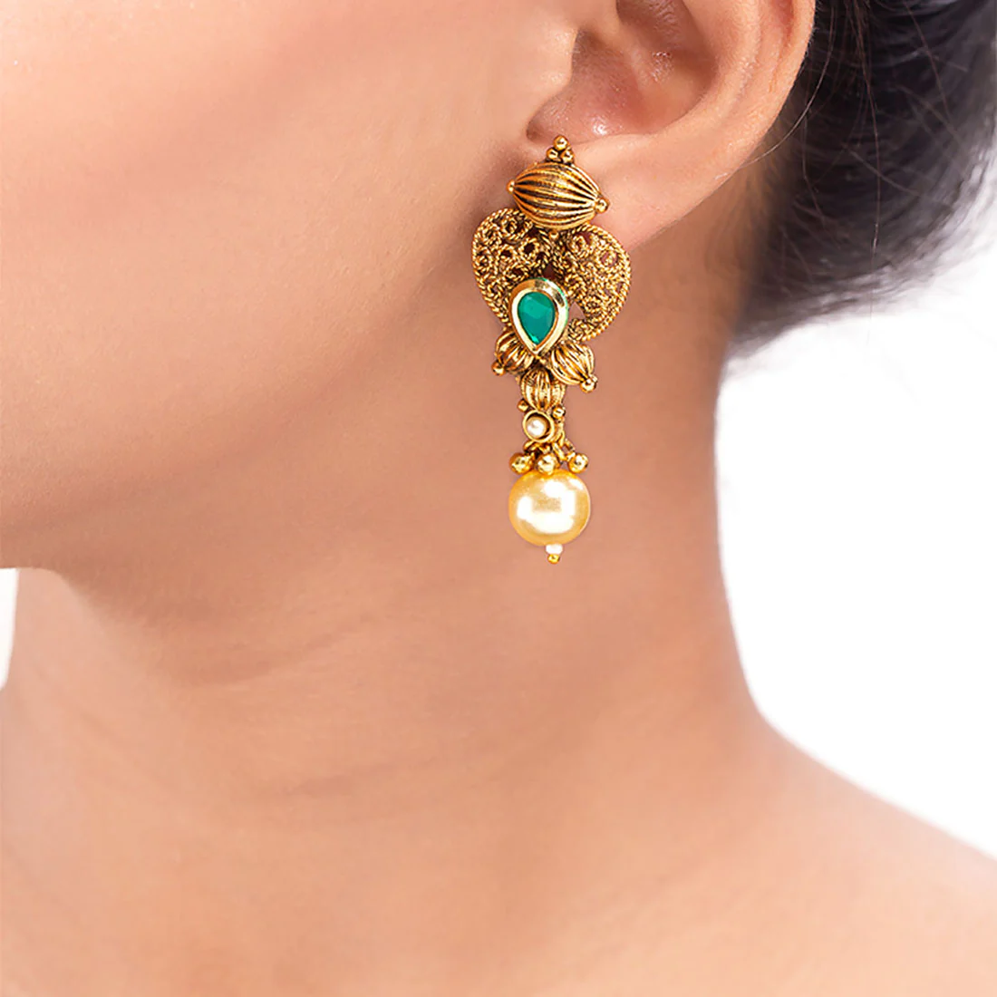 Golden Reprise Gems and Pearls Earrings - Image 2