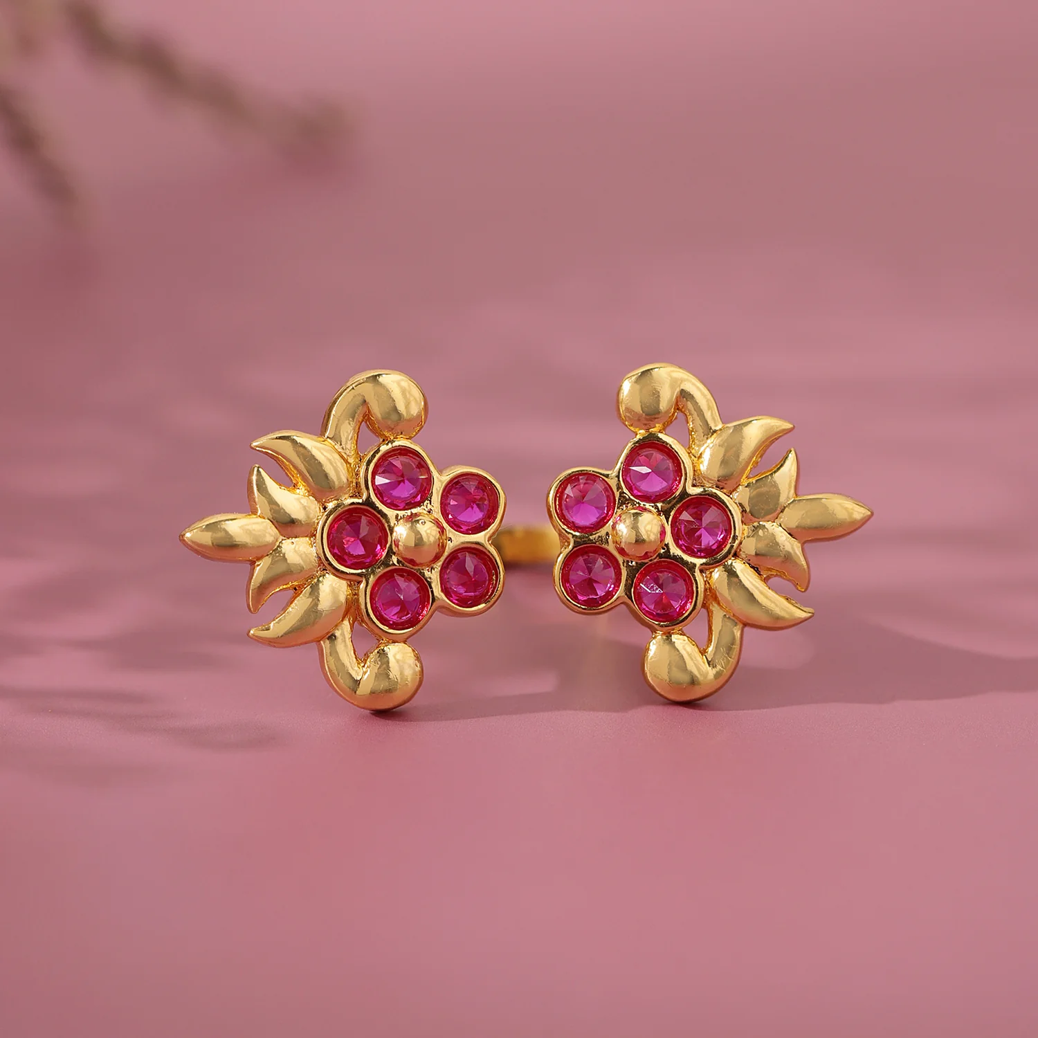 Gota Patti Phoolra Zari Ring - Image 2