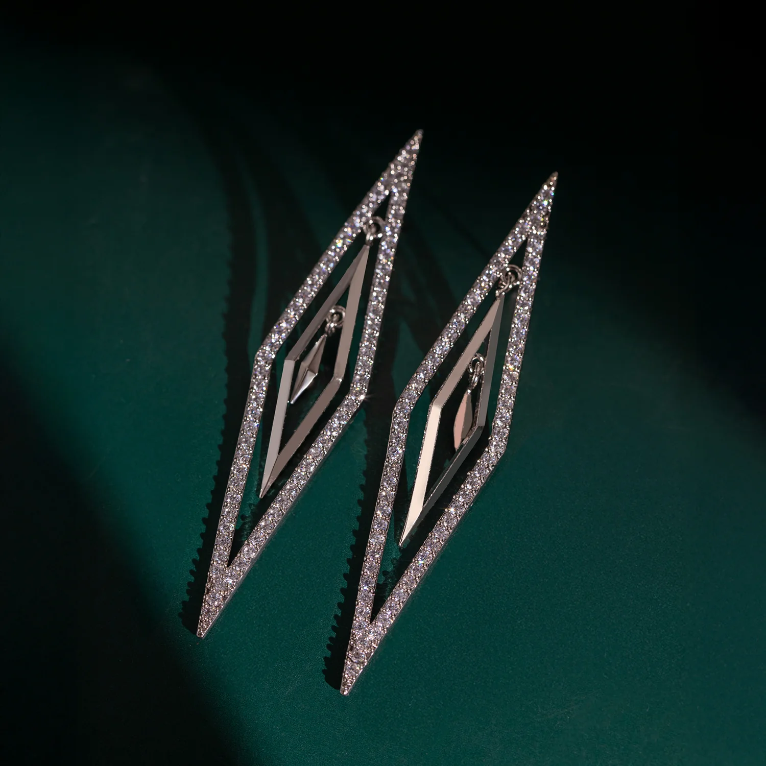 Halo Essence Rhombus Radiance Earrings