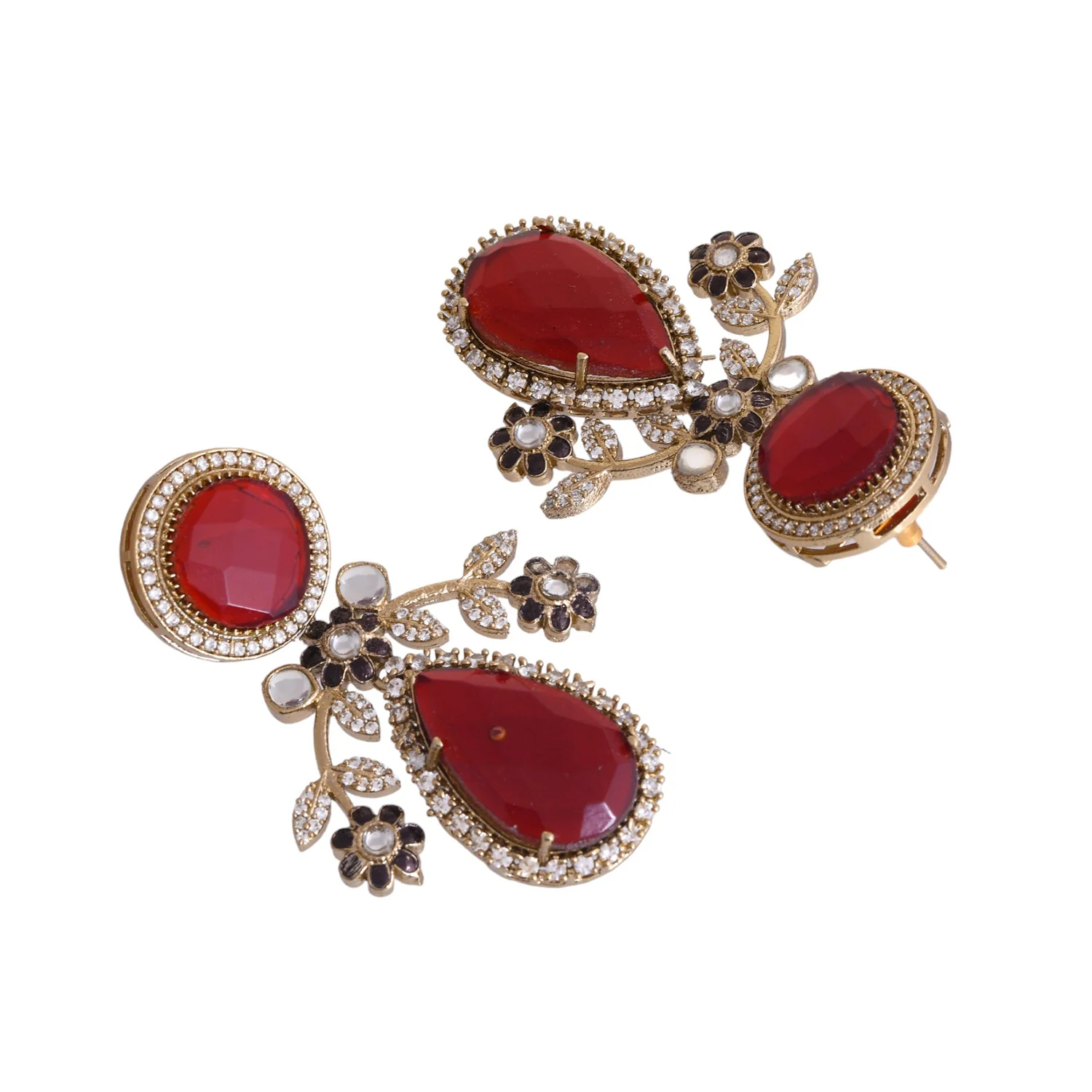 Hasli Elegant Red Kundan-Studded Golden Necklace Set - Image 6