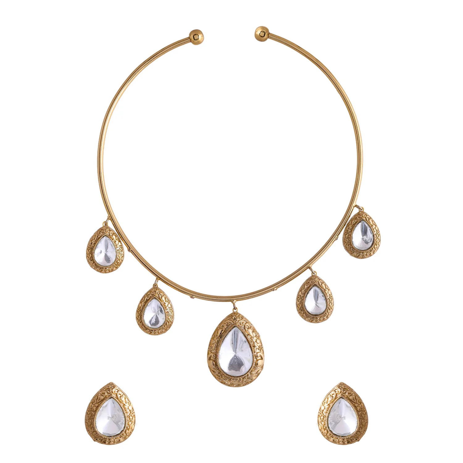 Hasli Elegant White Kundan-Studded Golden Necklace Set - Image 3
