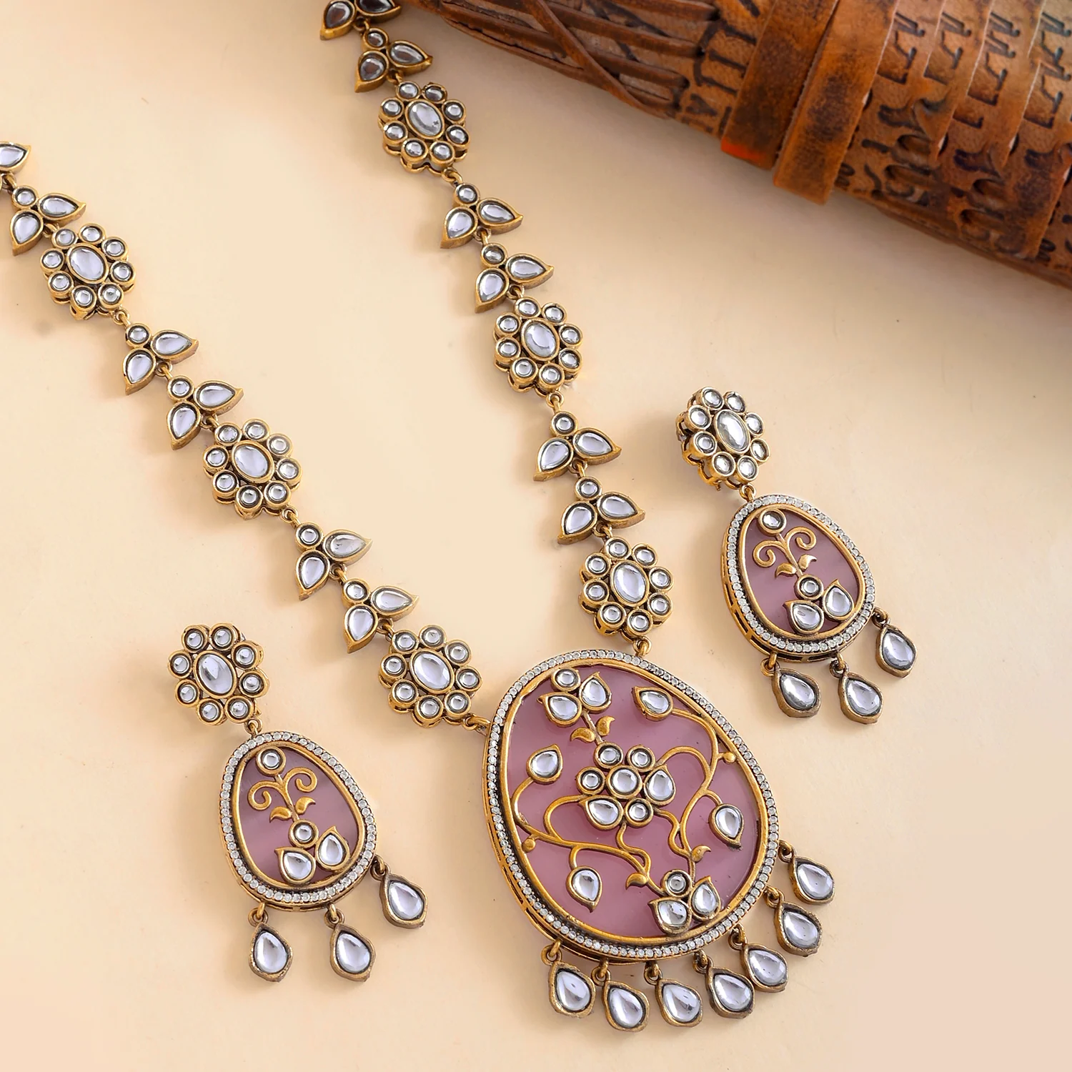 Hasli Floral Elegance Pink Kundan Necklace Set
