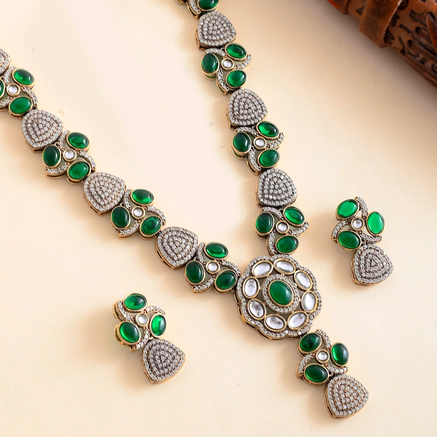 Hasli Timeless Elegance Green Gold Kundan Necklace Set