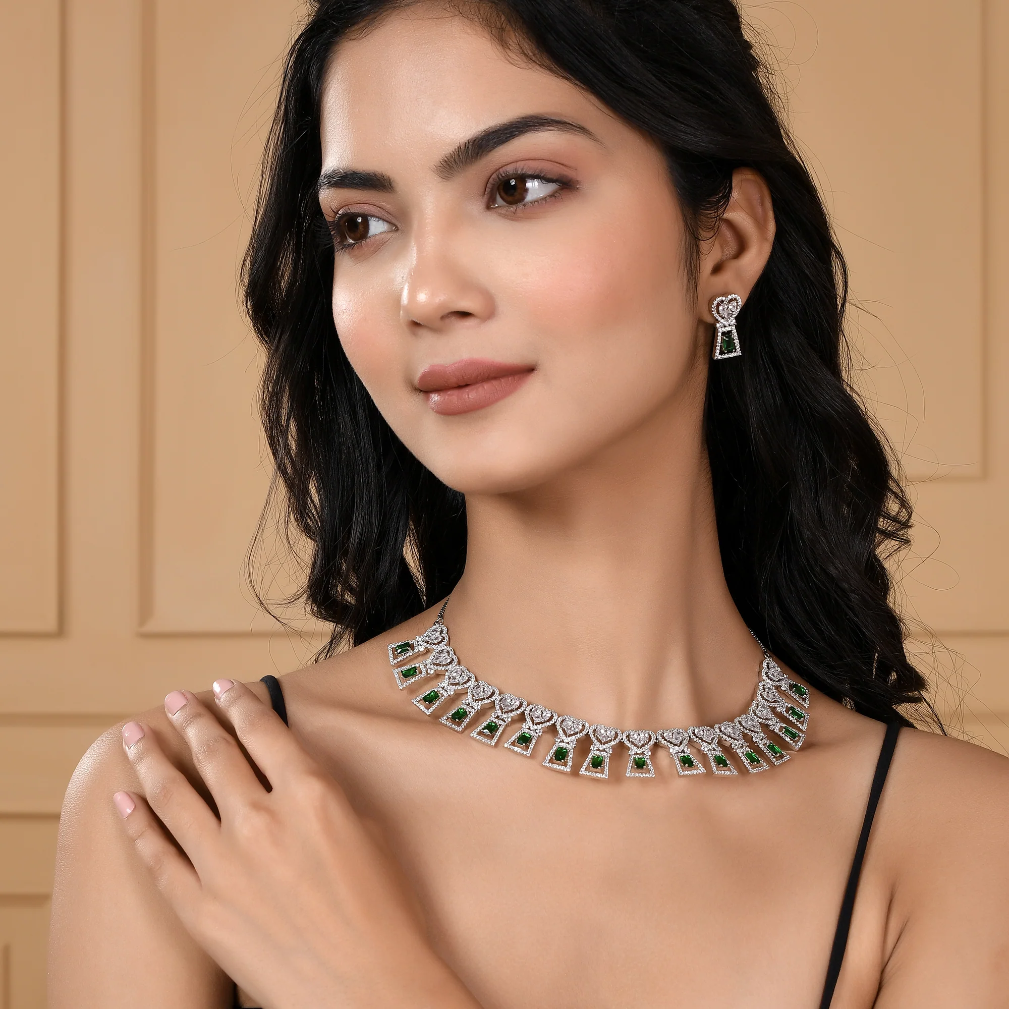 Hearts Cushion Setting Emerald Cut Cz Embellished Silver Plated Brass Jewellery Set - Image 2