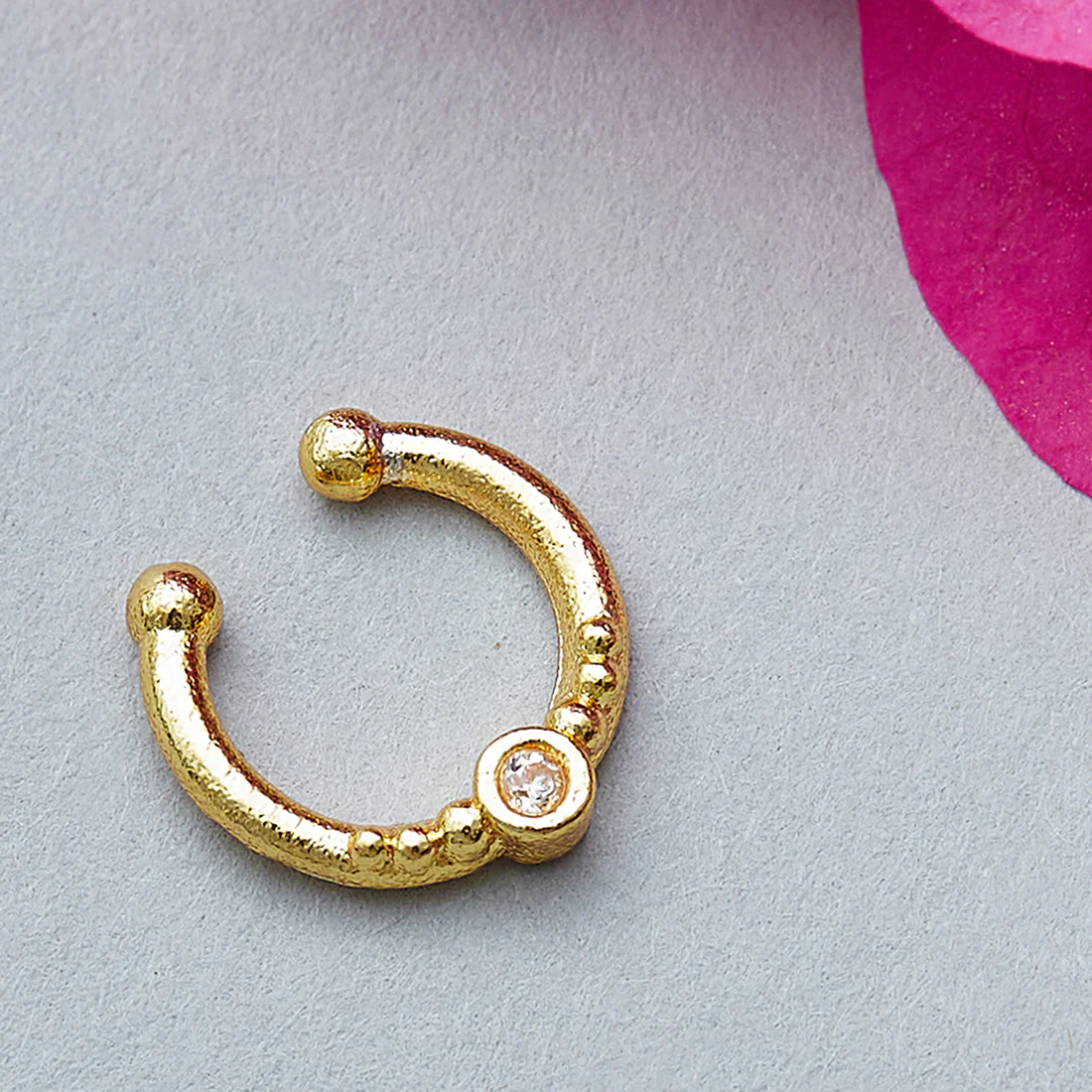 Indie Collectibles Gold Tone Nose Clip