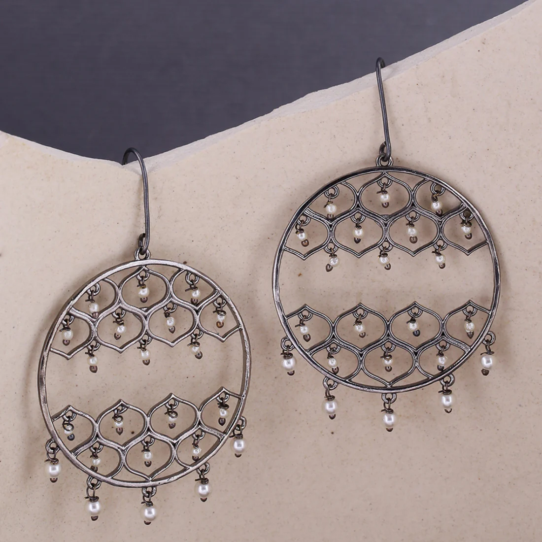 Jaali Pearl Filigree Hoop Earrings
