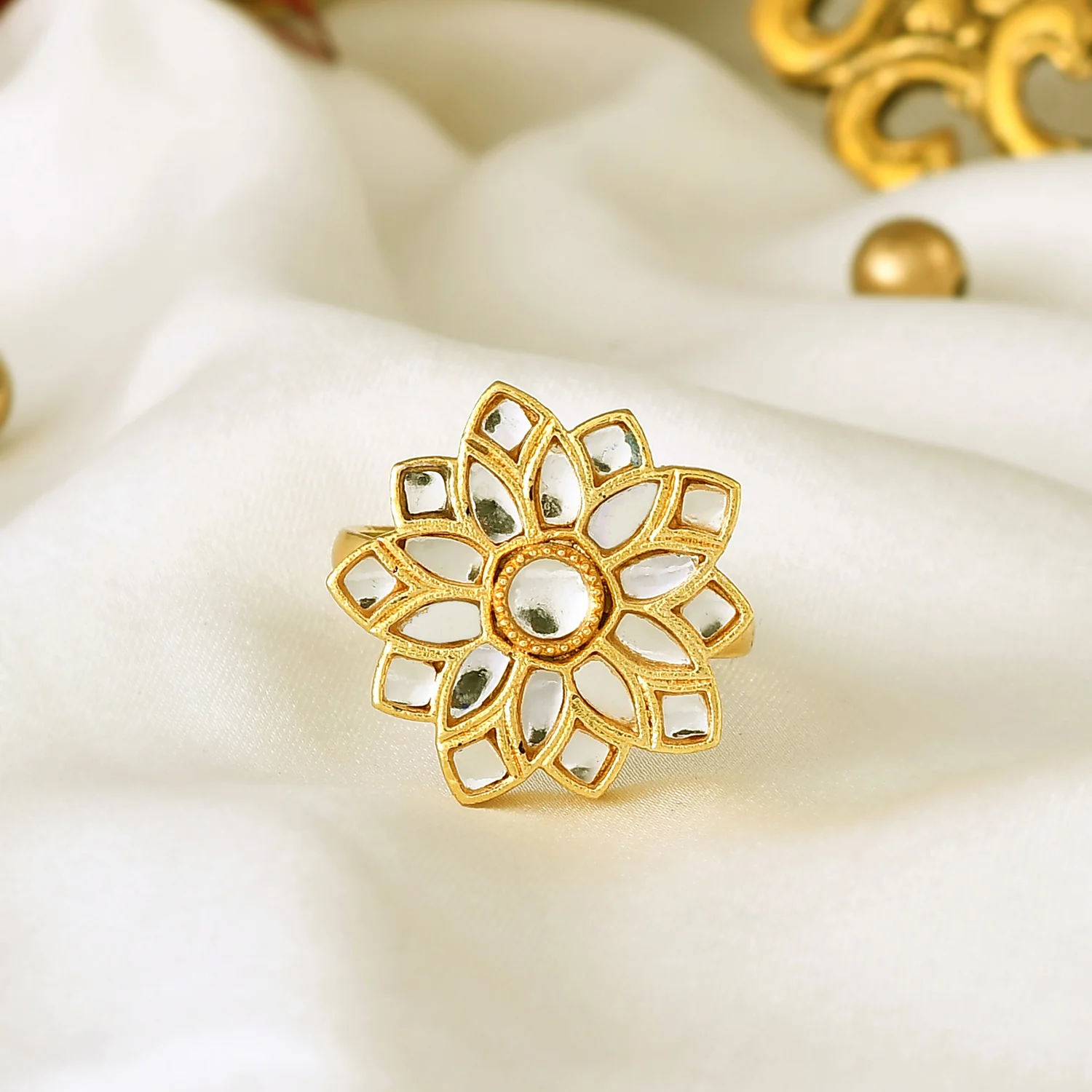 Heer Jasmaira Ring